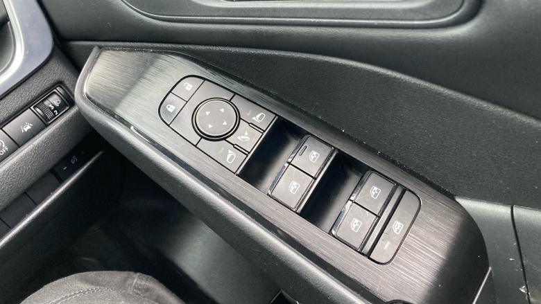 Nissan Qashqai 1.3 DiG-T MH Acenta Premium 5dr Petrol Hatchback